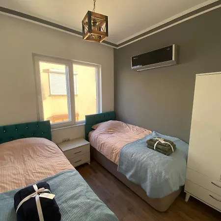 Διαμέρισμα Sunsets, Seaview, Next To Old Town, 3 Bedroom Elevator *